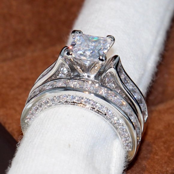 Jewelry - NEW 925 Silver Diamond 2PC Engagement Ring Set